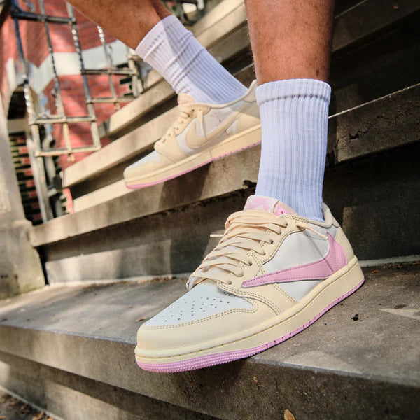Travis Scott Shy Pink
